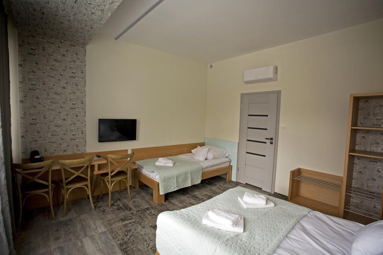 Motelik Grosar 고를리체 외부 사진