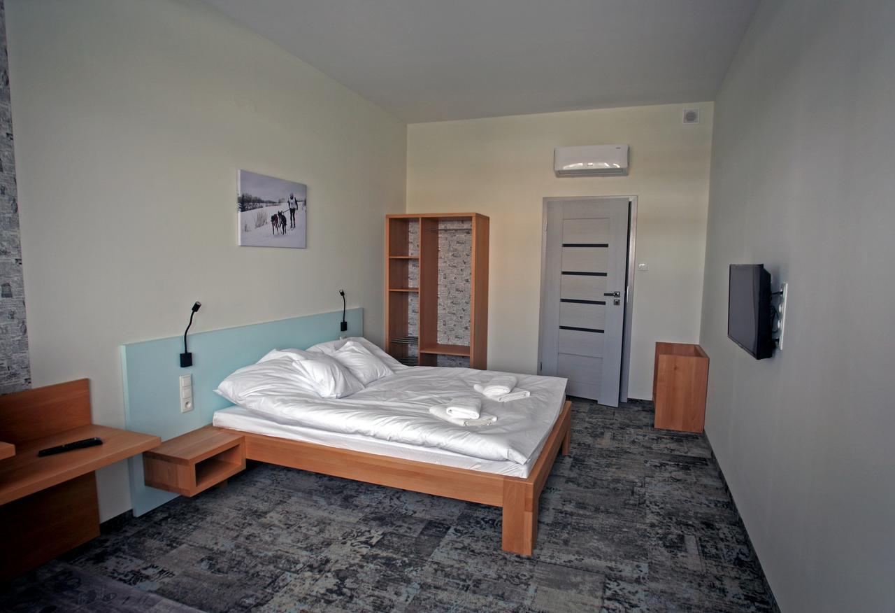 Motelik Grosar 고를리체 외부 사진